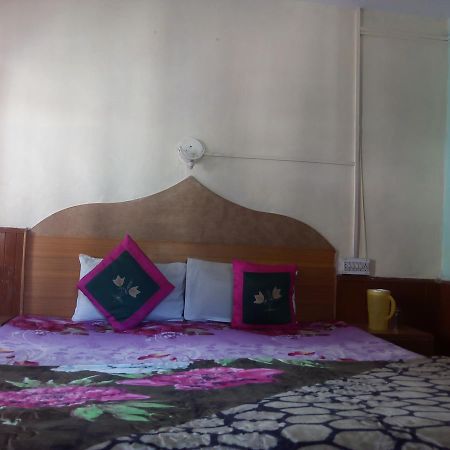 Hotel Everest Manāli Exterior foto